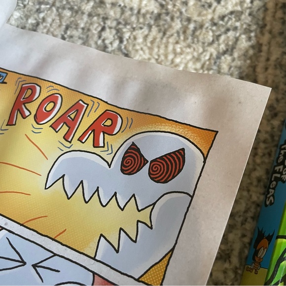 Set of 2 books Dog Man Unleashed & Lord of the Fleas graphic novels novel bundle - Picture 7 of 8